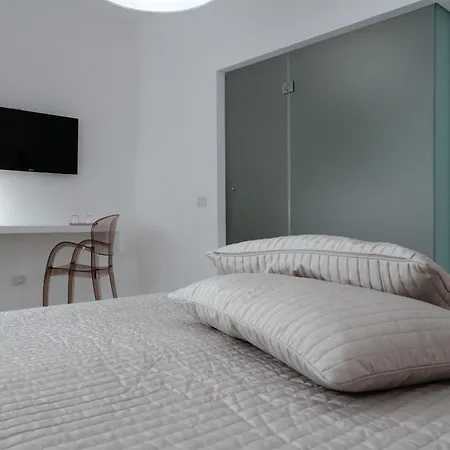 Vittoria Design Di Luce فندق 3*